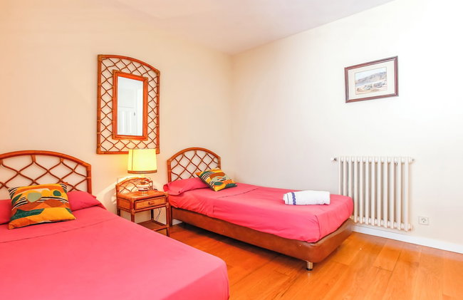 Just 10 Minutes From Sitges, House With Private Garden and Pool- - Foto 2