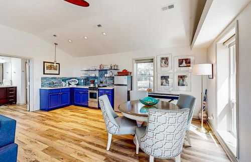 Three dog-friendly, waterfront cottages with full kitchens & private beach - Foto 45