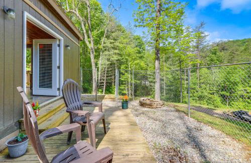 Cozy and Convenient Blairsville Cabin with Deck! - Foto 17