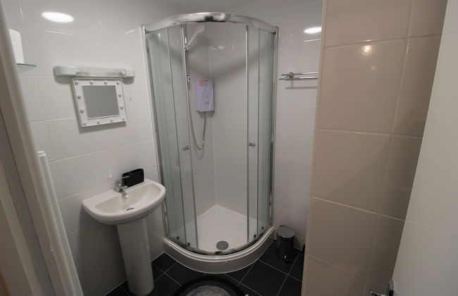 Modern two Bedroom Apartment Ideally Located - Foto 7