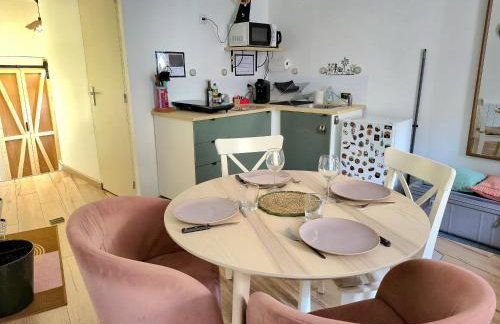 Maison cosy emplacement idéal Chartres, Netflix, Wifi, garage vélos - Foto 6