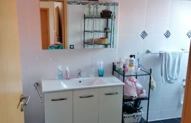 Großzügiges Wohnstudio mit Balkon und Badbenutzung - Foto 6