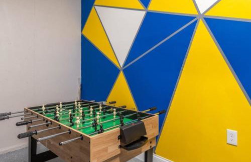 Family-Friendly 5BR Getaway Game Room Fun - Foto 21