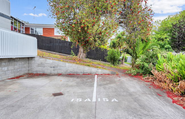 Sunny Three Bedroom Delight Upper Level - Foto 20