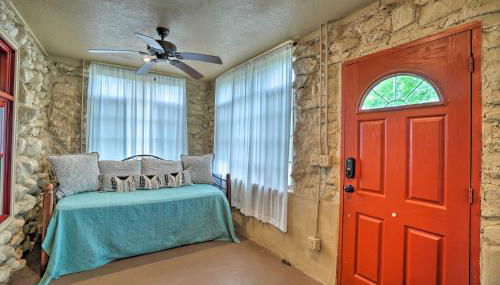 Enchanting Hilltop Cottage in Medicine Park! - Foto 5