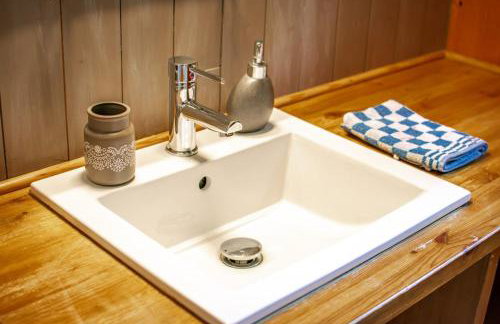 Chalet entier, vue panoramique, ruisseau et sauna. - Foto 65