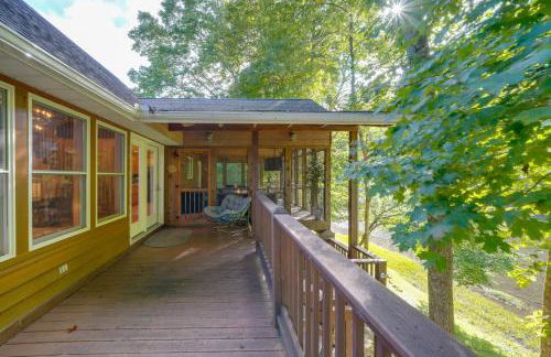 Riverfront West Virginia Cabin with Screened-In Deck - Foto 28
