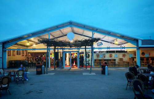 Flamingo Land Cedar Wood 118 - Photo 28