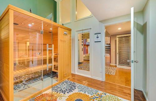 7 Mi to Skiing Lake George Home with Large Patio - Foto 21