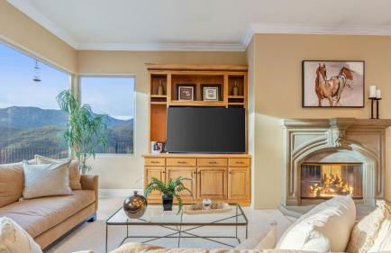 Hilltop Estate w/ Pool, Hot Tub, Fire Pit, Views Cleveland Vista by Avantstay - Foto 33