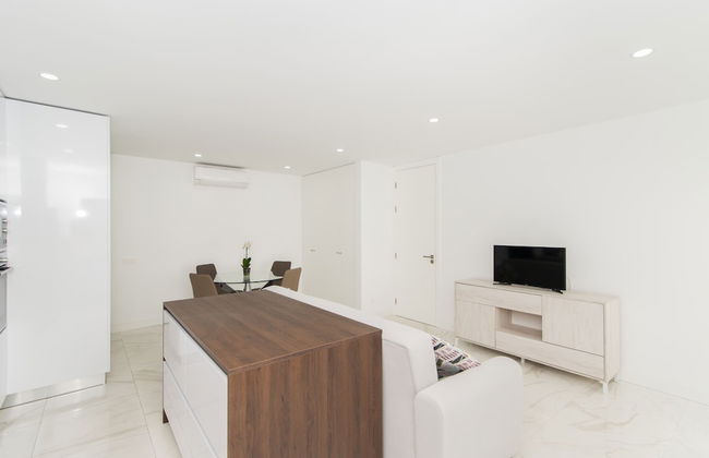 800m From the Boat to Praia das Cabanas, With Pool, Terrace, Wifi and air con - Foto 7