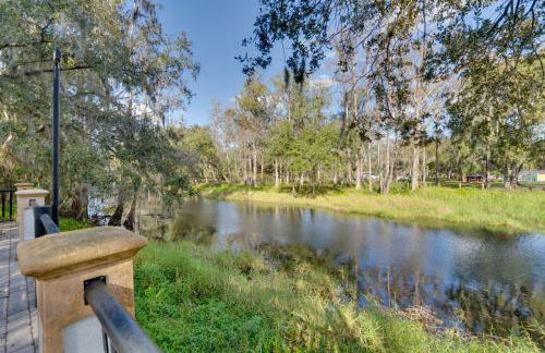 7 Mi to USTA Waterfront Tennis House with Yard! - Foto 32