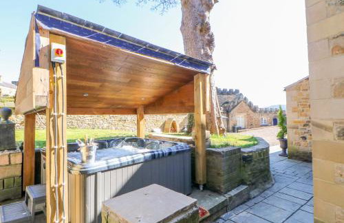 Castle keep at Stanhope Castle - Photo 36