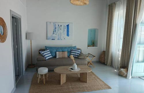 To Kamnaki - beachfront apartment in Mykonos town - Foto 2