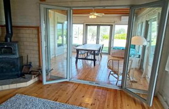 Farmhouse with pool minutes from beach - Photo 14