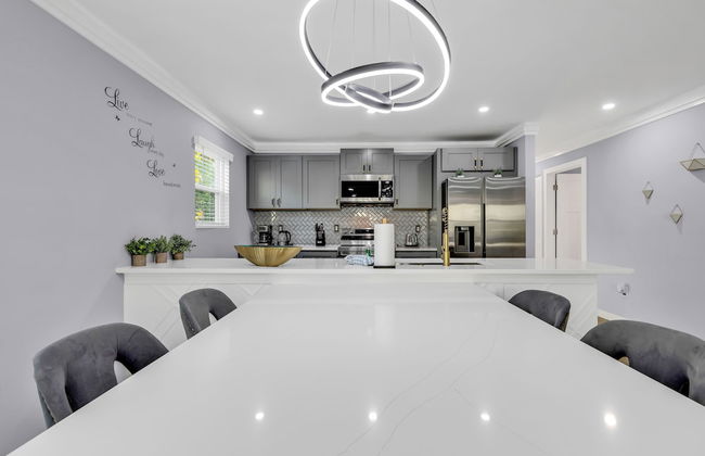 Charlotte Spacious Home - Foto 15