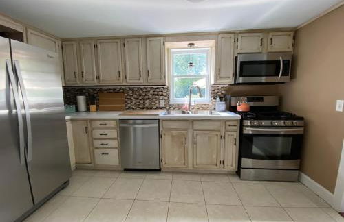 Hamburg Home in Heart of Village - Foto 9