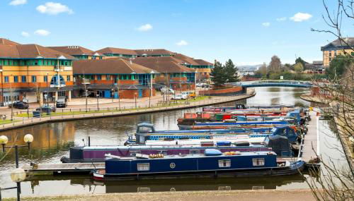 Peaceful cosy stay with FREE parking - Foto 5