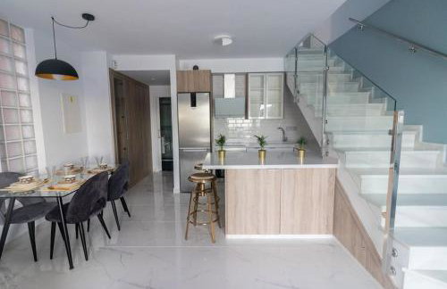LUXURY 3 BED, 2 BATH DETACHED VILLA, PRIME LOCATION, ONLY 400 MTRS TO THE BEACH - Foto 23