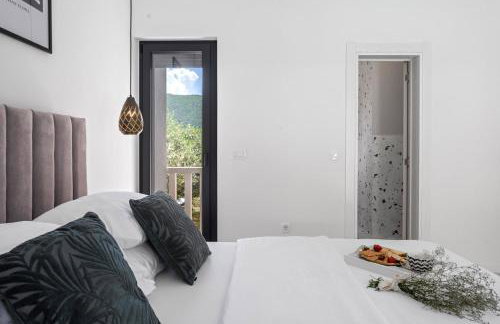 Apartment Gironi with Pool, Jacuzzi - Photo 24