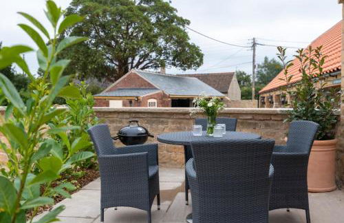 Phaleron - Modern barn conversion on a country estate - Photo 7