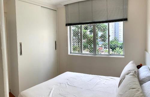 205- Apartamento 1 quarto suite, Encantador, amplo e decorado, mobiliario moderno, cozinha completa com utensílios , Excelente vista da cidade e localização privelegiada no bairro Bigorrilho , - Photo 11