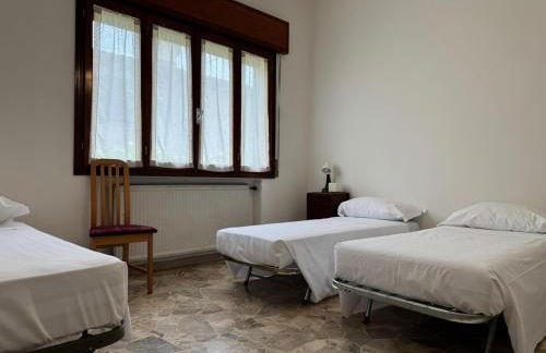 Top accommodation for flights and groups - Foto 3