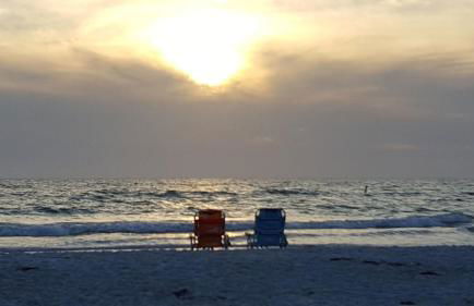 Spacious Beach House Unit,Beautifully Furnished 2 Bed 2Bath./2Min.Walk To Beach - Foto 16