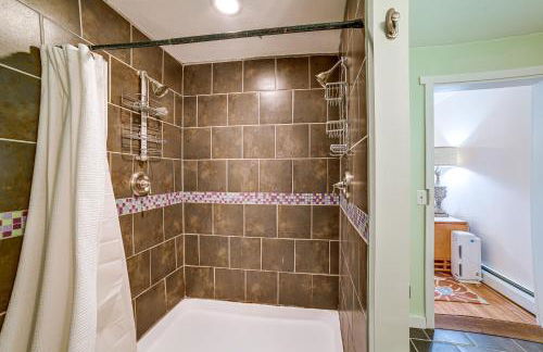 Home with Private Dock Near Colgate University - Photo 16