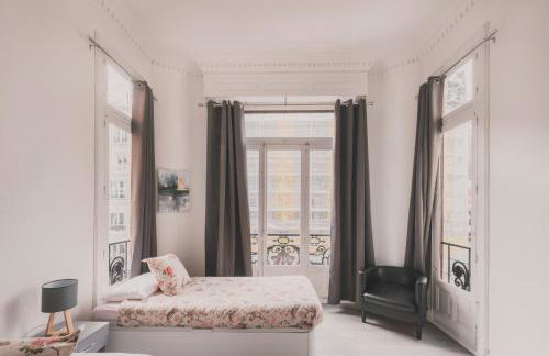 Amplio Piso de 7 habs, 4 baños sobre calle Gran Vía - Foto 41