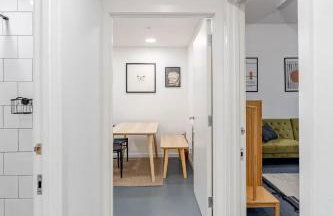 Loft and Light in London - Photo 5