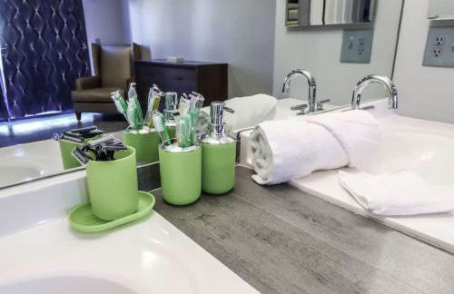 What you need A Hidden Gem in the Heart of Vegas - Foto 7