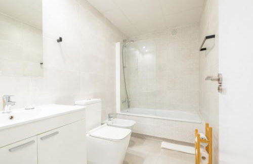 Modern, Stylish Apartment with balcony - Photo 41