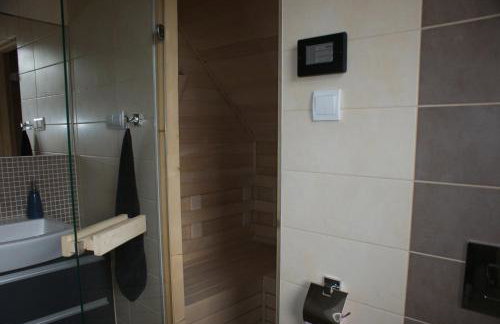 Apartament pod Śnieżką z sauną i kominkiem - Photo 21