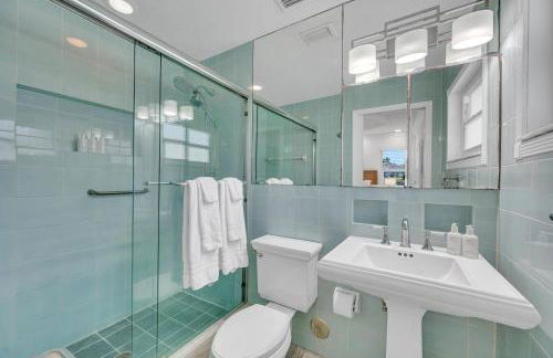 Waterfront Bungalow Heated Pool Pineapple Key - Foto 26