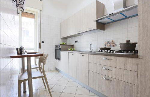 GuestHost - D&G House - Apartment with balcony - Photo 4