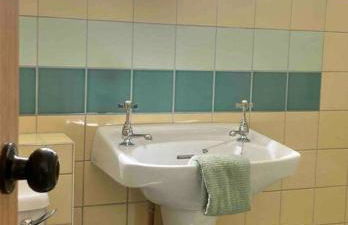 Spacious Semi-detached Southsea House, Free Parking On Drive - Photo 19