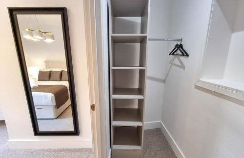 Altrincham Centre, 2 Bed, Bathtub, King Beds - Foto 22