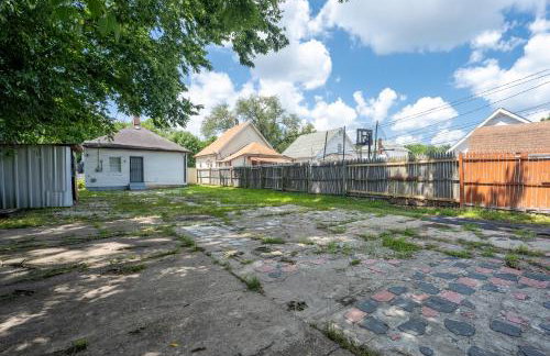 Affordable, Quaint Retreat! 5 Mins to Downtown - Photo 52