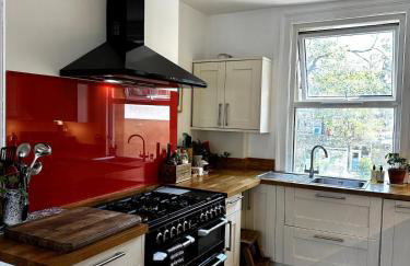 Large 1-bed duplex inc office & terrace - Foto 6