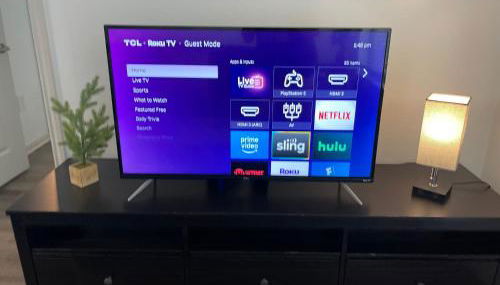 Centrally-Located 1BR Suite with Resort Pool View - Foto 3