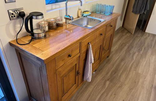 Richmond Hill Cottages, Exclusive 6 bedroom Farm House, Markington with heated pool - Photo 14