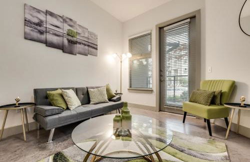 Tasteful 2BR I Pool I Gym I Parking I Workspace - Foto 13