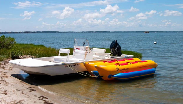 Le banana boat et le bateau de l'activité