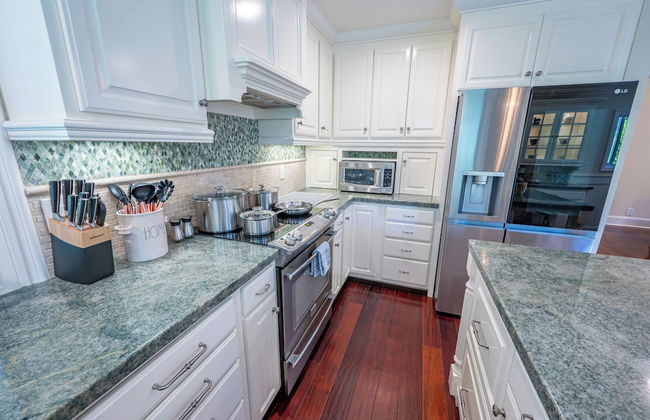 Amazing Disneyland Spa Pool Villa - Photo 15