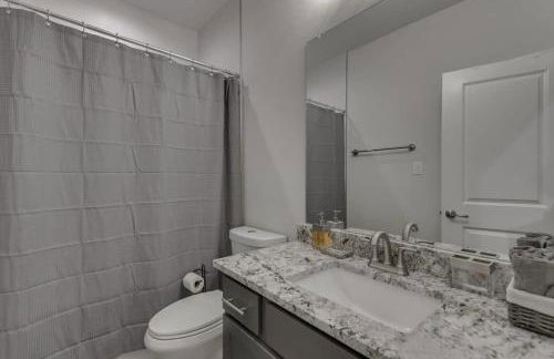 Your Vibrant Dallas Getaway Home - Foto 24