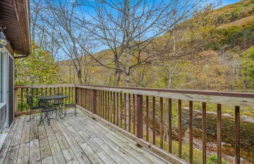 River Time Cabin - Riverfront, Hot Tub, Screen Porch, Fishing, Games, View, 3 King Beds - Photo 67