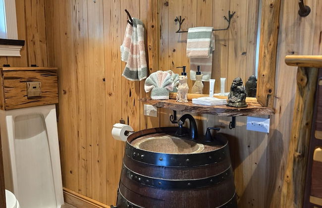 NEW Jungle Paradise Treehouse Suite With Resort Amenities Elevator Access Outdoor Kitchen Lagoon Lazy River Pool RV Hook up - Foto 19