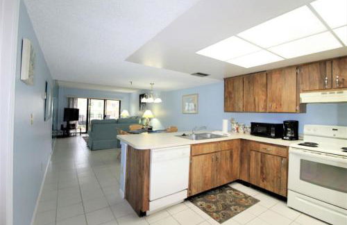 Madeira Place 303 1BD 2BA Retreat Near Johns - Photo 7