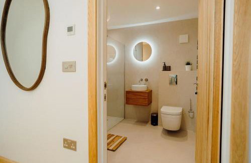 Beavers Lodge. Luxury Property with Hot Tub - Foto 5